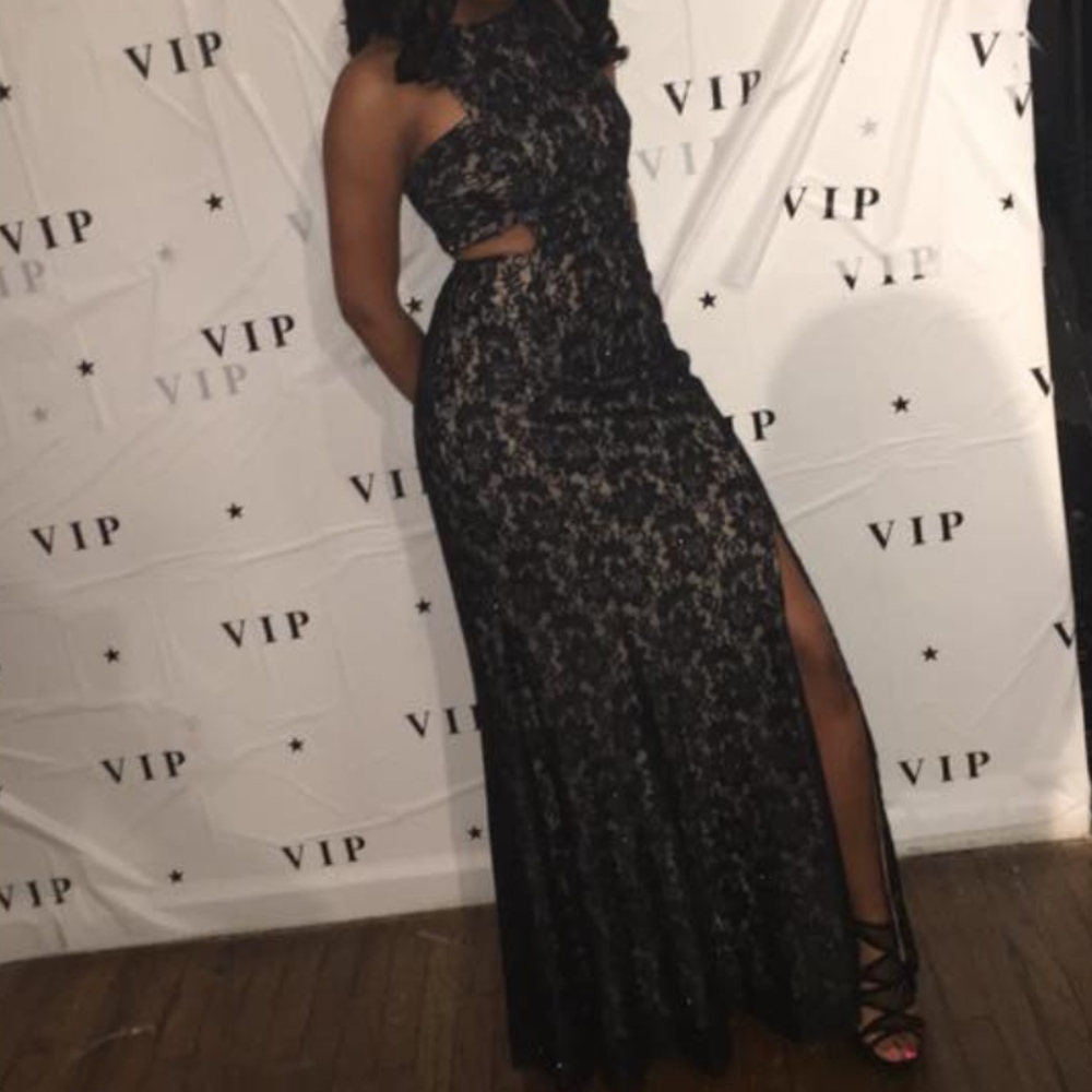 Morgan & Co.   Sexy & Classy Prom Dress